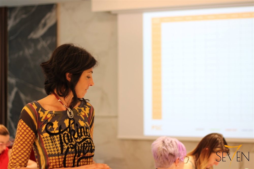 Federica Di Giammichele durante una presentazione a un evento